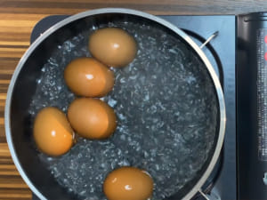 超簡單完美半熟水煮蛋做法