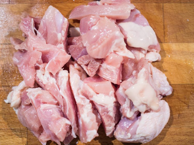 日式地瓜雞肉咖哩食譜｜一鍋到底的香甜 步驟3