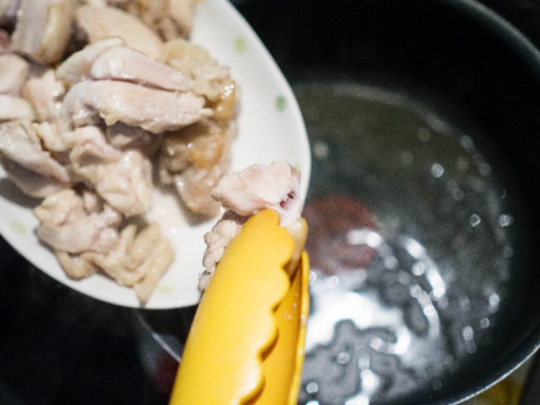 日式地瓜雞肉咖哩食譜｜一鍋到底的香甜 步驟5