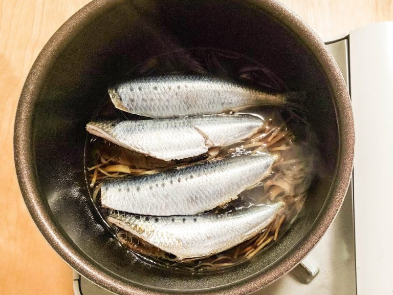 沙丁魚生薑煮 步驟5