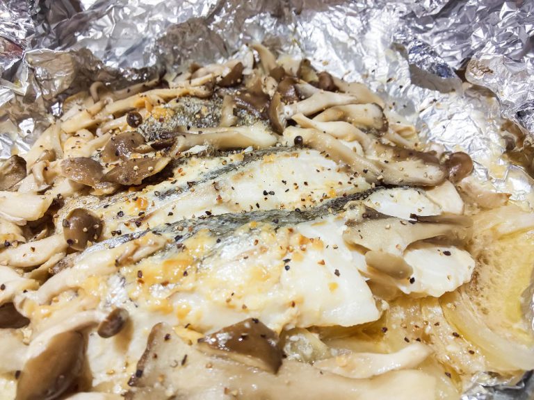 錫箔紙蒸烤美乃滋鱈魚｜簡單快速的做法 步驟3