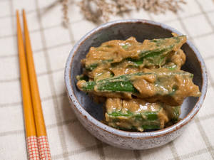 秋葵涼拌辣味噌