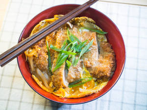 日式豬排丼