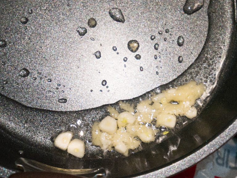 自家製味噌拉麵 步驟2