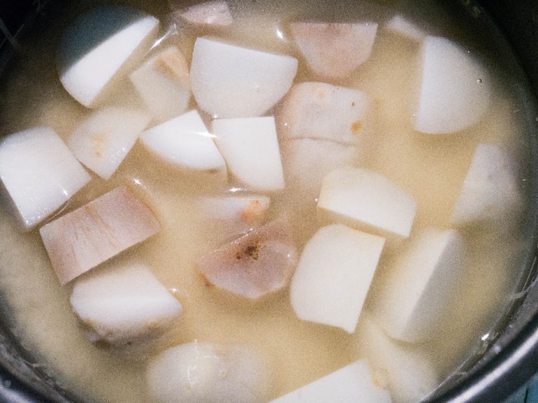 里芋（小芋頭）炊飯 步驟1