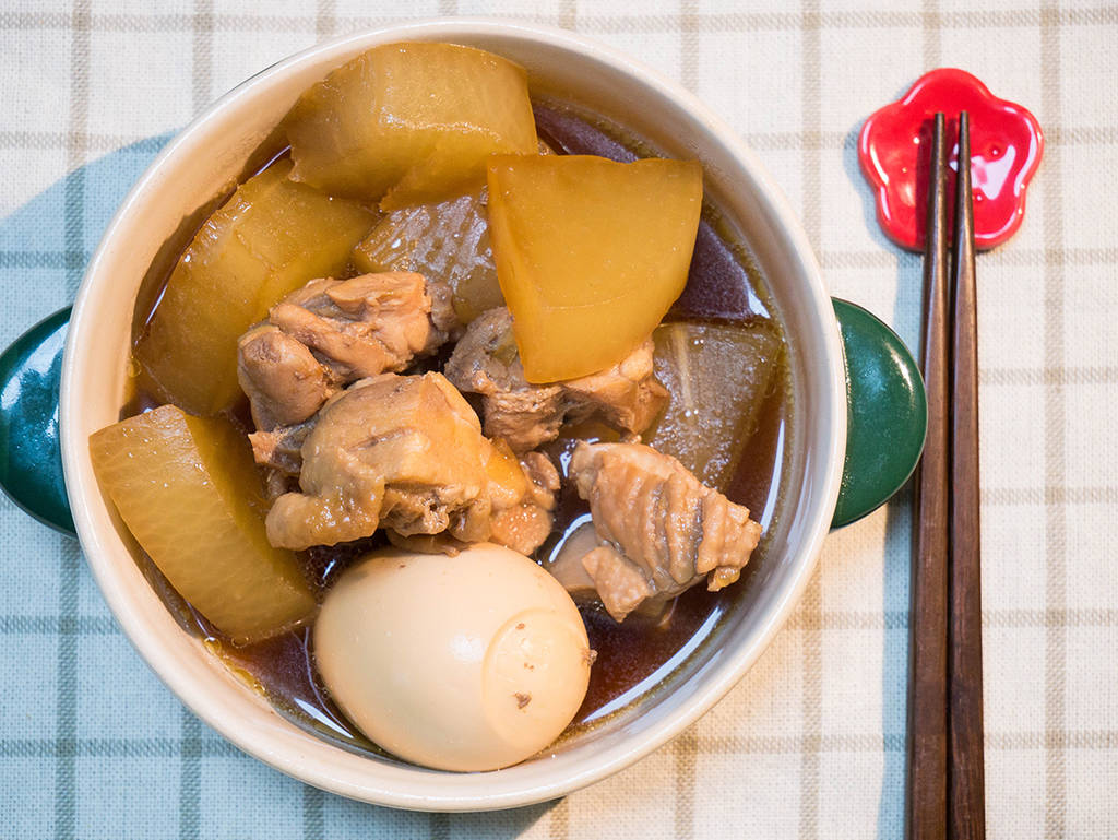 日式蘿蔔雞肉煮物