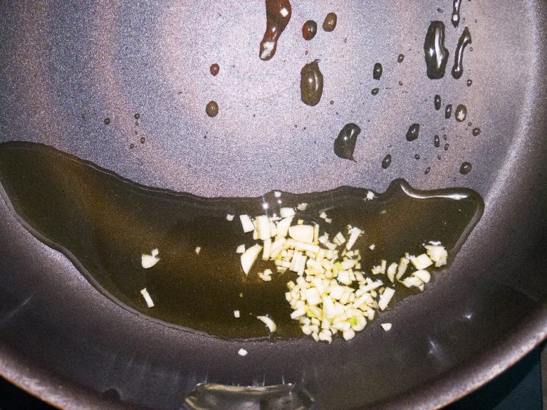和風高麗菜義大利麵 步驟3