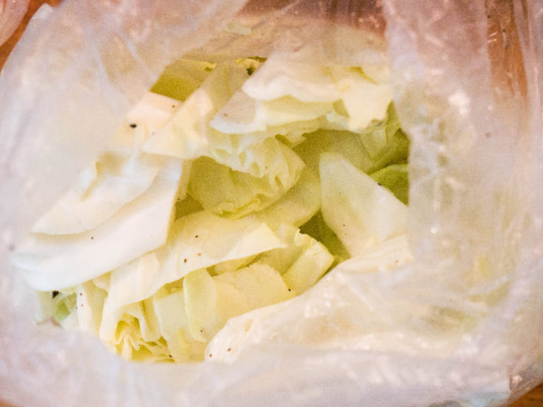 鹽漬高麗菜（塩ダレキャベツ ） 步驟2