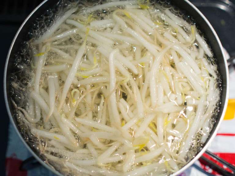 涼拌辣豆芽 步驟2