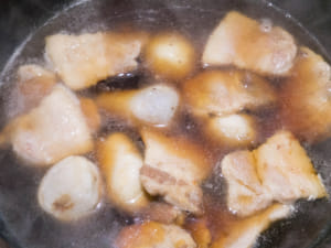 日式豬五花煮小里芋