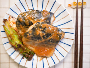 鯖魚味噌煮｜日本定食店料理