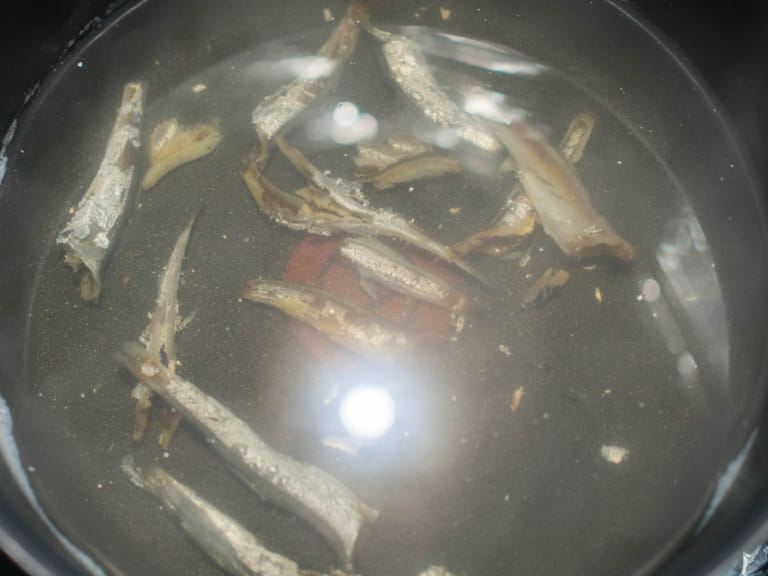 日式小魚乾昆布高湯 步驟5