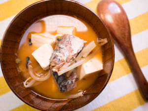 鯖魚豆芽辣醬湯