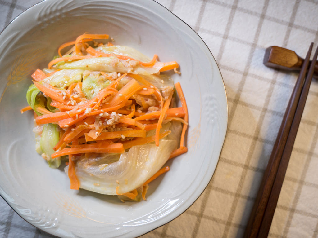 鮪魚醬炒萵苣紅蘿蔔
