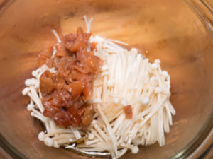 日式梅干拌金針菇