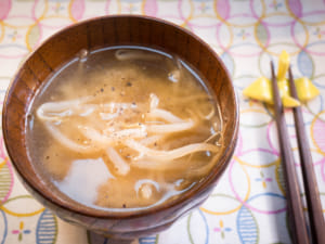 豆芽菜奶油味噌湯