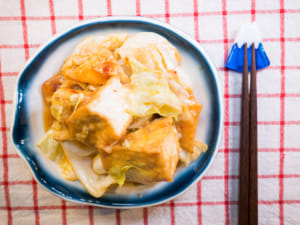 味噌醬炒高麗菜油豆腐