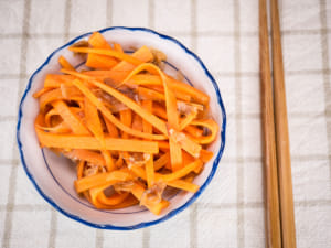 微波料理｜蒸柴魚紅蘿蔔