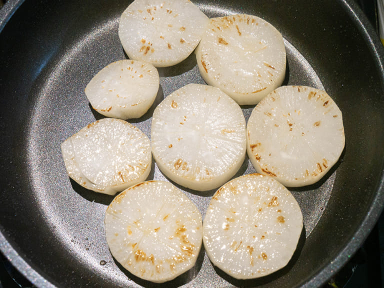 照燒白蘿蔔 步驟2