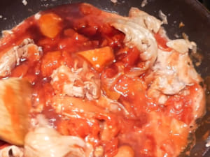 西式蔬菜濃湯大變身｜番茄紅酒燉肉飯