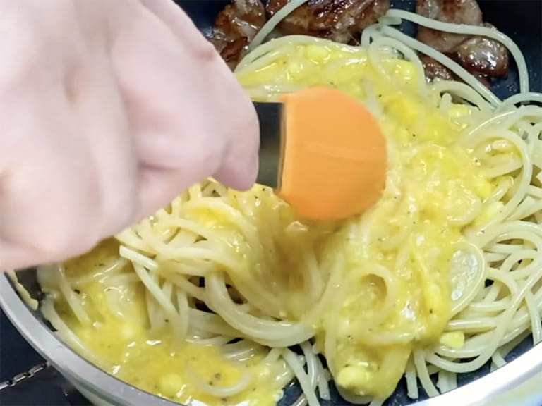 羅馬起司培根義大利蛋麵Roma Carbonara 步驟4