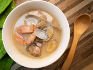 西式蔬菜濃湯大變身｜蛤蜊牛奶濃湯