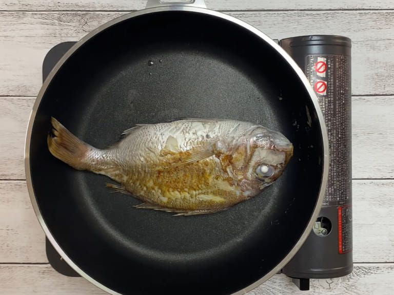 壓力鍋做鯛魚炊飯 步驟1