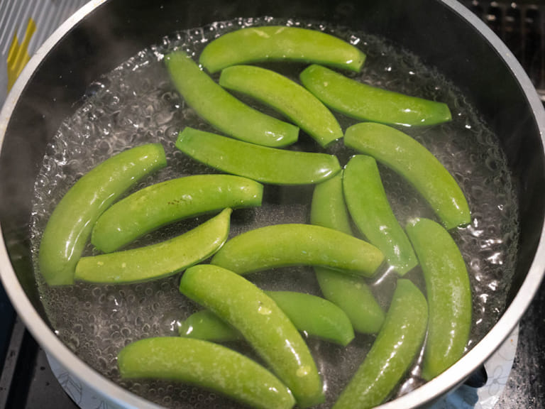 碗豆拌鮪魚美乃滋沾醬 步驟2
