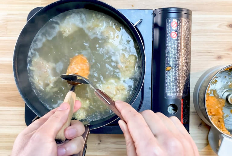 紅蘿蔔雞肉丸薑湯｜怕吃紅蘿蔔的小孩推薦 步驟4