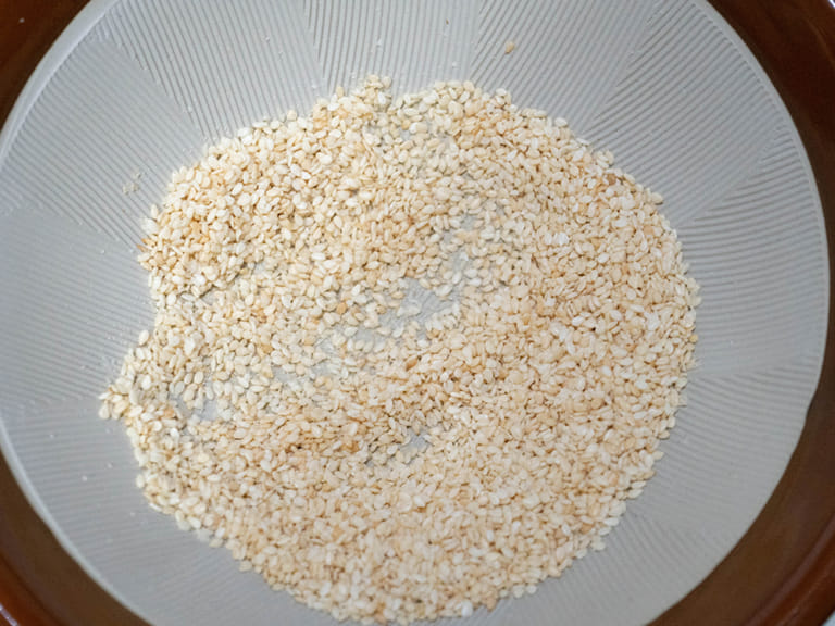 醋胡麻沙拉醬作法 步驟1