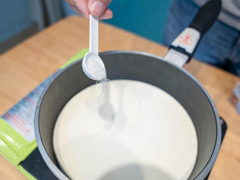 歐洲鮮奶油｜歐式奶酪Panna Cotta 步驟3