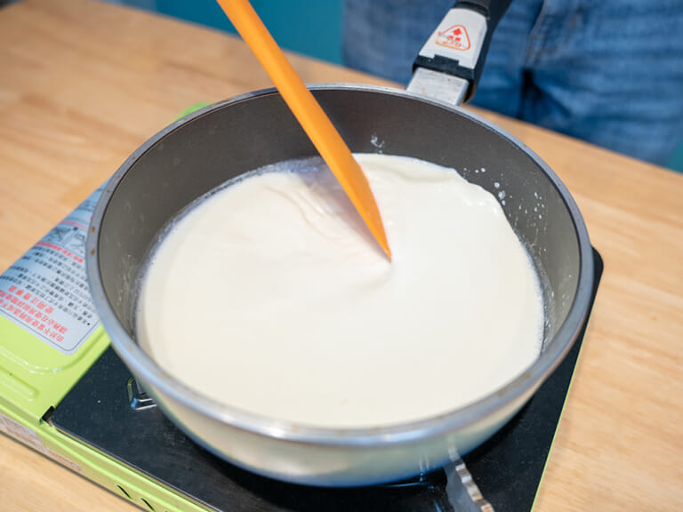 歐洲鮮奶油｜歐式奶酪Panna Cotta 步驟5
