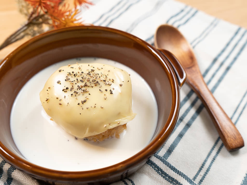 用日式烤飯糰做奶油起司燉飯
