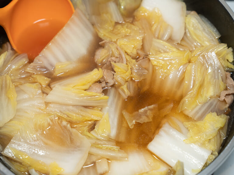 和風豬肉白菜湯 步驟4