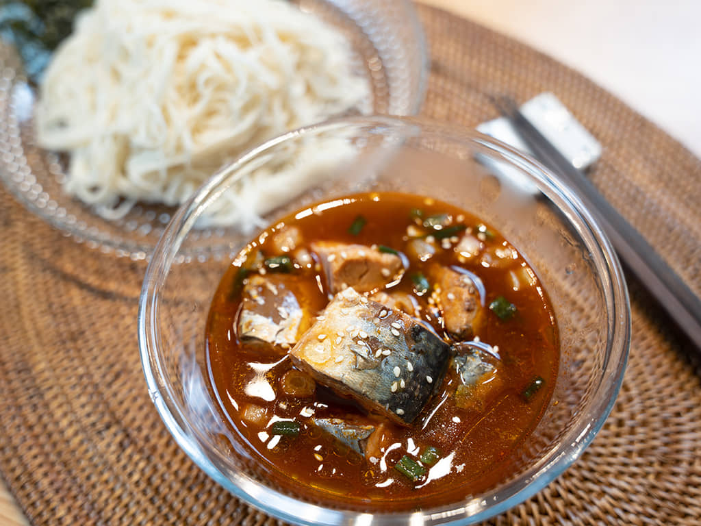 番茄鯖魚罐頭素麵|10分鐘食譜