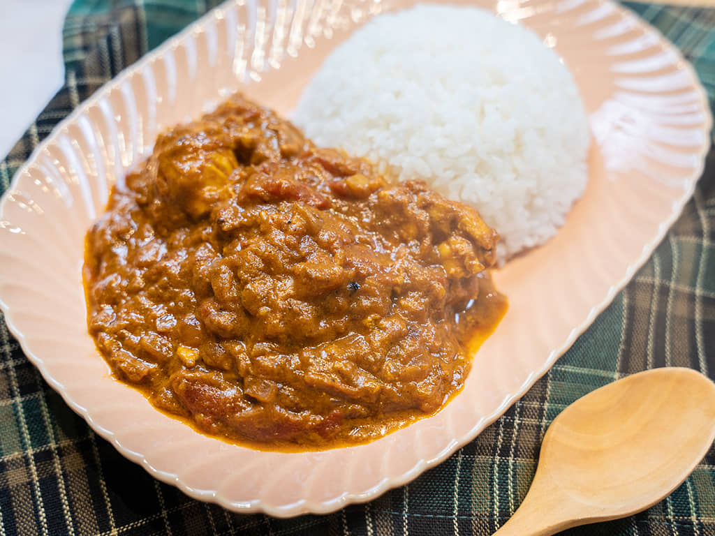 奶油雞肉咖哩飯，道地的印度香料咖哩作法