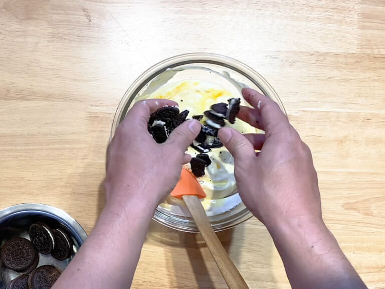 Oreo奥力奥冰淇淋雪糕作法，濃郁又簡單，免冰淇淋機 步驟4