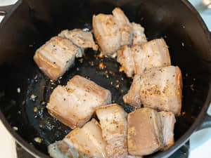 豬五花燉煮蔬菜高湯