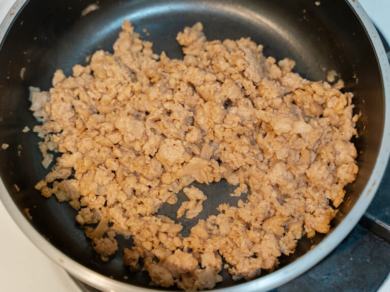 蛋鬆肉末二色丼飯 步驟5