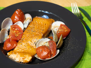 義式水煮熱燻鮭魚(Acqua Pazz）|紐西蘭庫克山帝王鮭