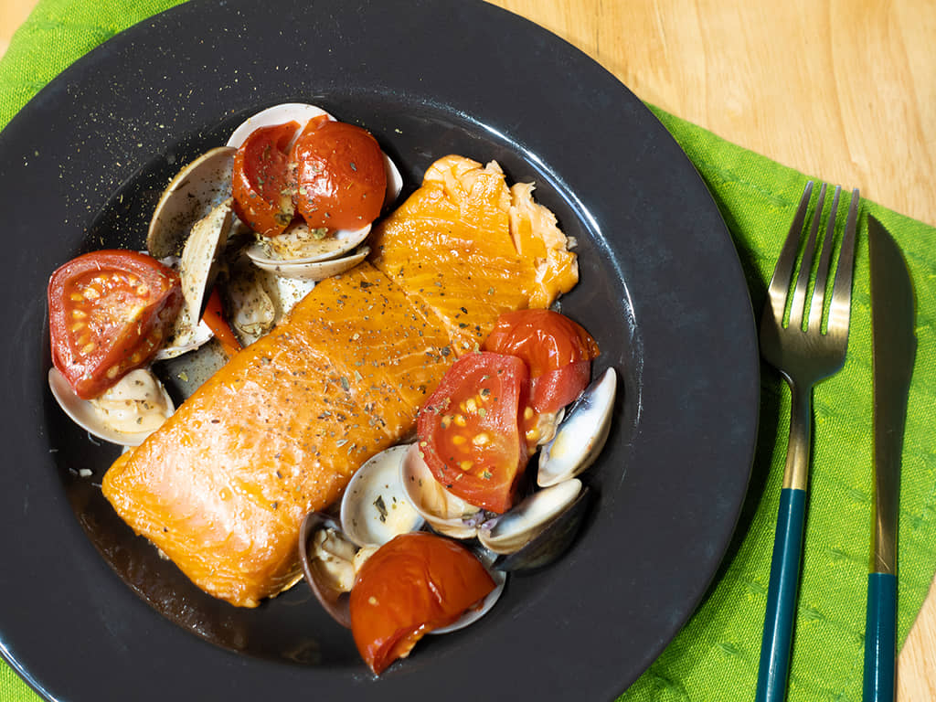 義式水煮熱燻鮭魚(Acqua Pazz）|紐西蘭庫克山帝王鮭