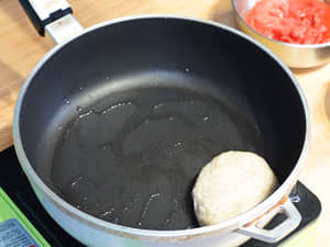 茄汁燉煮漢堡排｜德國百靈Braun手持食物調理棒
