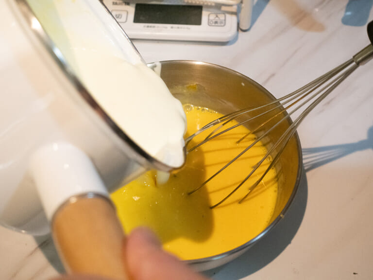壽司郎經典甜品卡達拉娜，加泰羅尼亞焦糖奶凍Crema catalana 步驟3