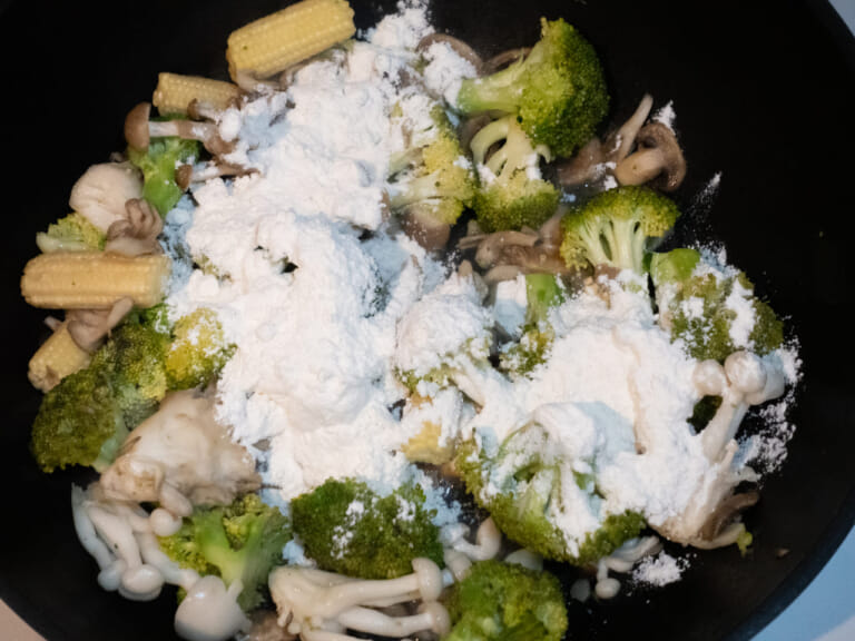 百菇野菜奶油濃湯 步驟3