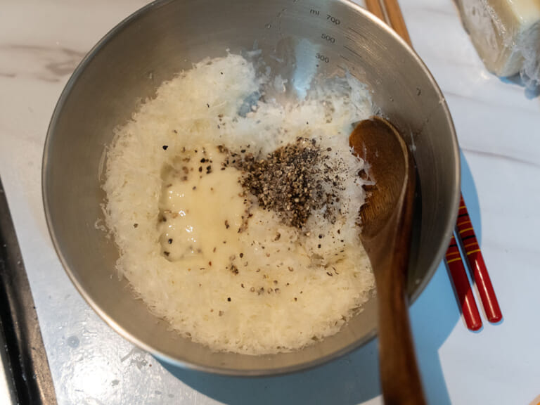 黑胡椒乳酪義大利麵 Cacio e Pepe 步驟2