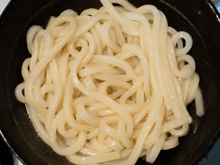 Carbonara風起司培根烏龍蛋麵｜草上奔放牧蛋 步驟5