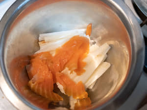 韓式生拌燻鮭山藥｜紐西蘭庫克山冰河帝王鮭