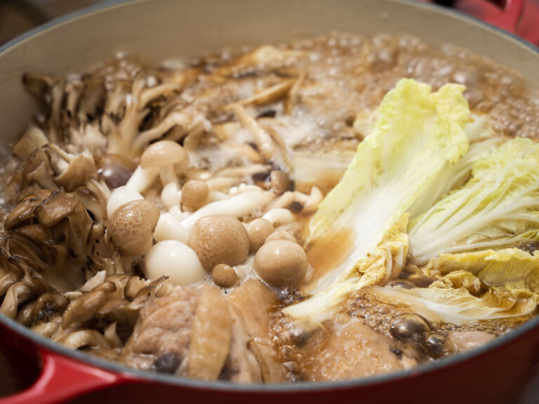 秋田傳統火鍋，烤米棒鍋，きりたんぽ鍋｜LE CREUSET火鍋鍋 步驟6