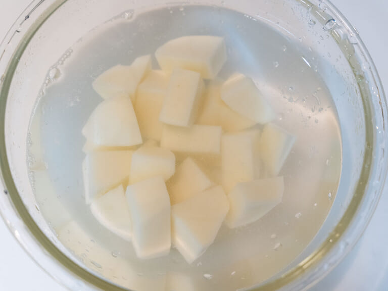 奶油醬燒炒牛肉馬鈴薯 步驟1