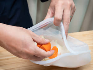 一袋到底，馬鈴薯燉肉食譜｜Stasher矽膠密封袋